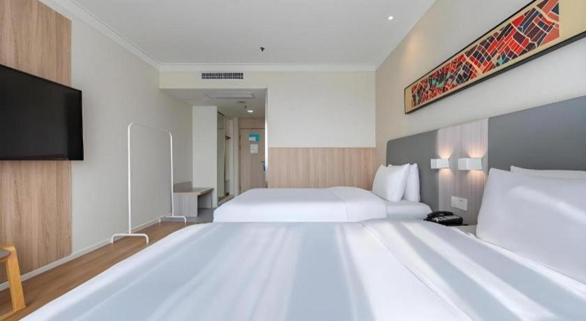 ฮั่นถิง โฮเต็ล เซี่ยงไฮ้ เชาเหอจิง อี้ซานโร้ด Hotel ภายนอก รูปภาพ