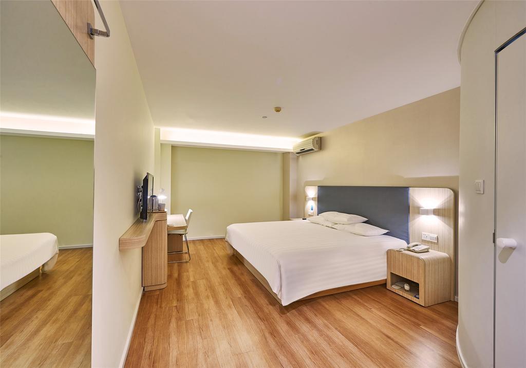 ฮั่นถิง โฮเต็ล เซี่ยงไฮ้ เชาเหอจิง อี้ซานโร้ด Hotel ภายนอก รูปภาพ